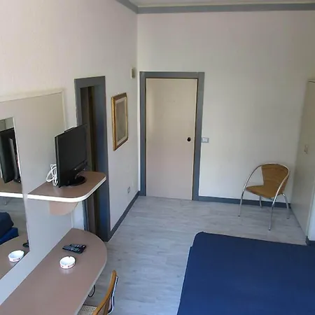 Ristorante Tre Galletti ホテル 3*